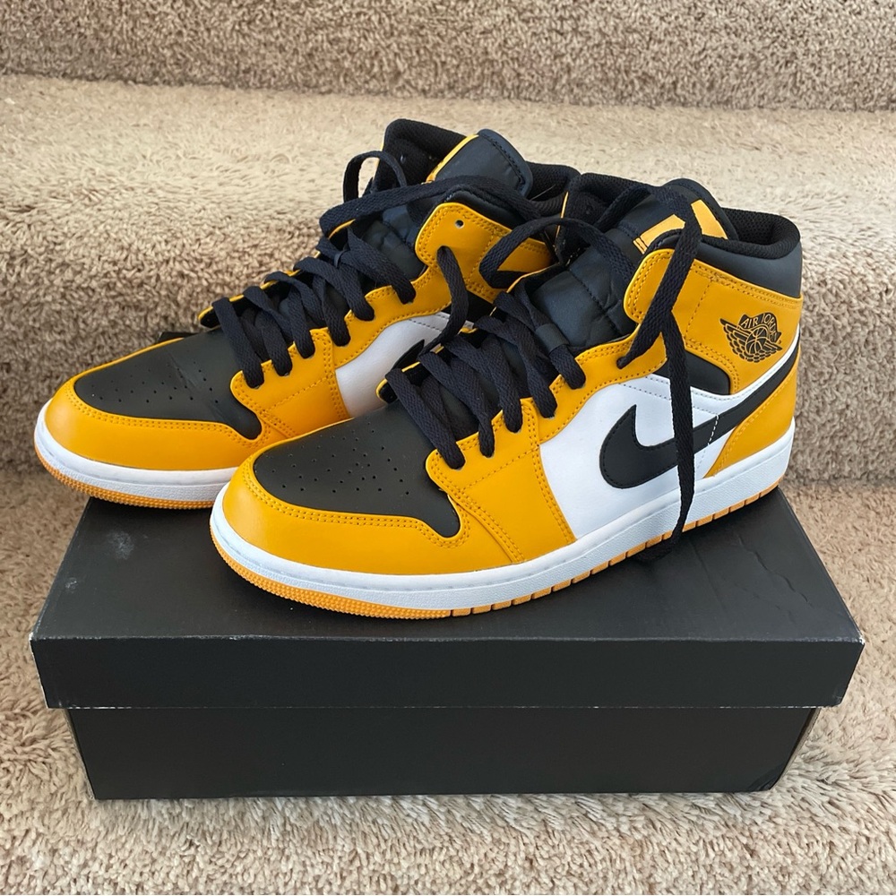 Jordan 1 Mid Taxi